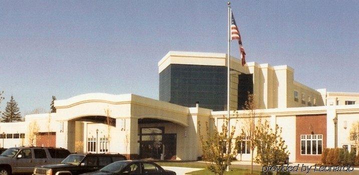 Concorde Inn Clinton Township Buitenkant foto